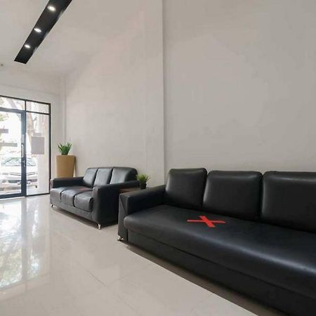Jotel Guest House Mitra Reddoorz Pulauberayan Екстер'єр фото