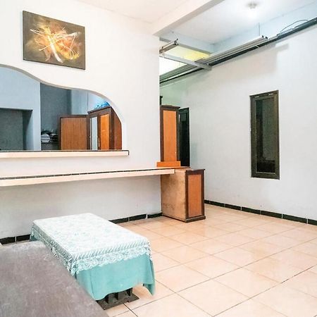 Jotel Guest House Mitra Reddoorz Pulauberayan Екстер'єр фото