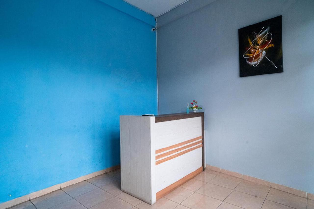 Jotel Guest House Mitra Reddoorz Pulauberayan Екстер'єр фото