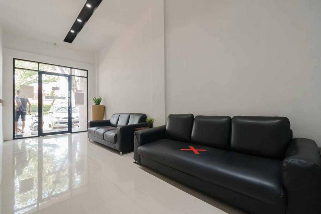 Jotel Guest House Mitra Reddoorz Pulauberayan Екстер'єр фото
