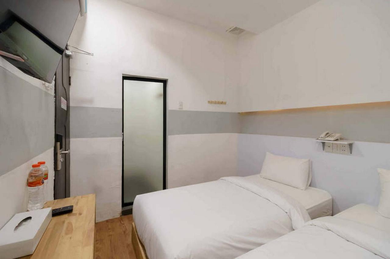 Jotel Guest House Mitra Reddoorz Pulauberayan Екстер'єр фото