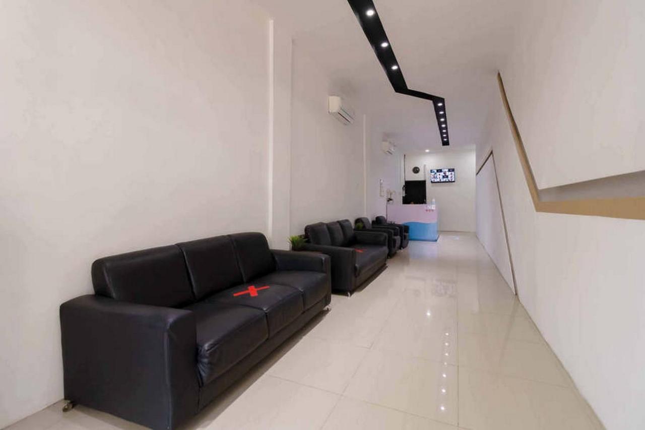 Jotel Guest House Mitra Reddoorz Pulauberayan Екстер'єр фото